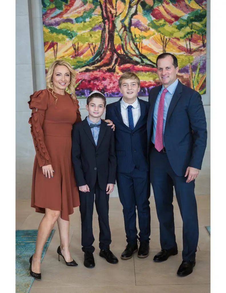 Mariya Kemper photo with family, for Urgent Update on the Jews of Ukraine, Temple Beth El of Boca Raton